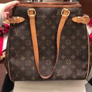 Authentic Louis Vuitton Handbag.